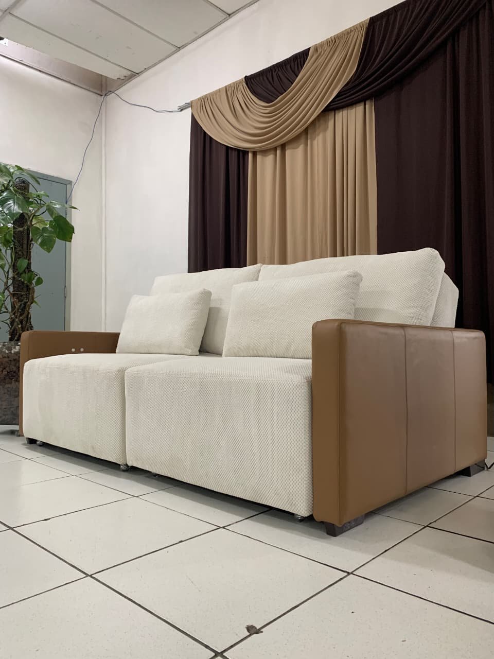 Sofá cama automatizado